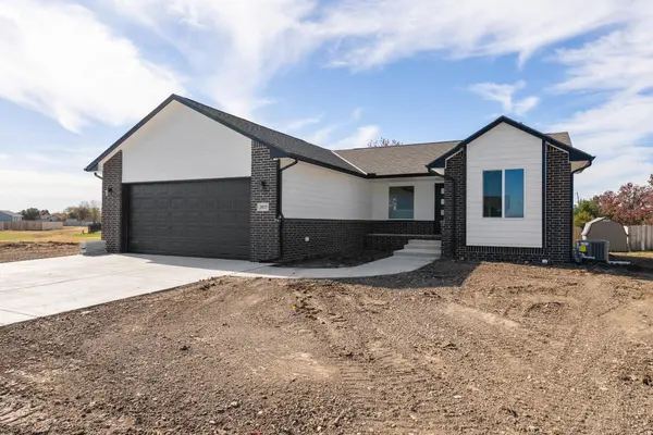 2825 N Rutland Ln, Augusta, KS 67010