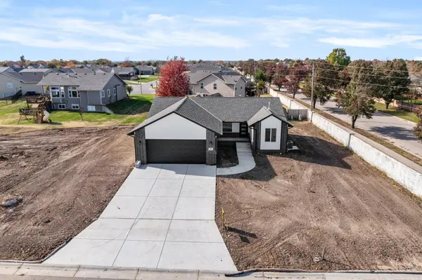 2825 N Rutland Ln, Augusta, KS 67010