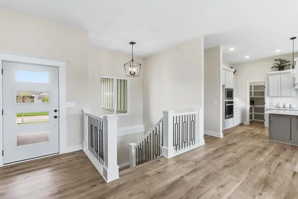 1323 Footbridge St, Goddard, KS 67052