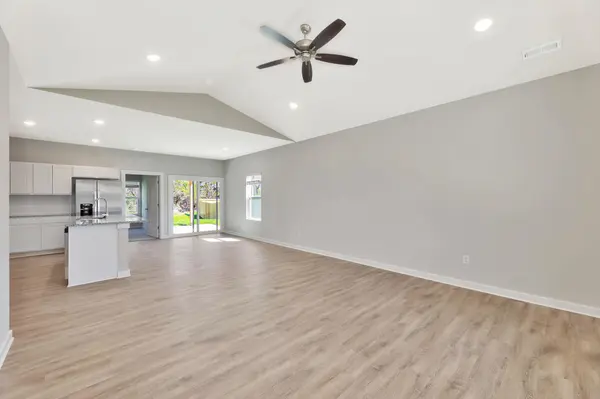 2231 S San Marino Cir, Andover, KS 67002