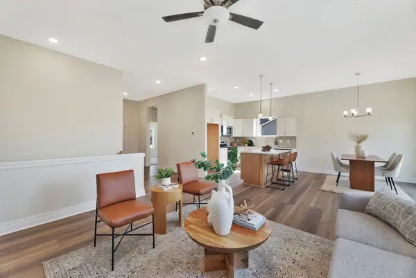141 E Poplar Cir, Goddard, KS 67052