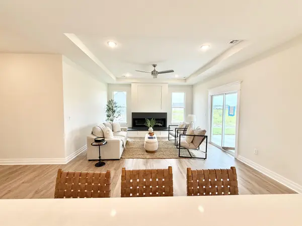 2612 S Willow Oak St, Wichita, KS 67230