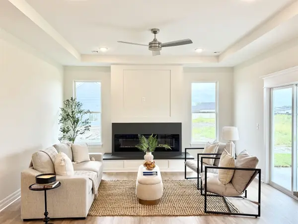 2612 S Willow Oak St, Wichita, KS 67230