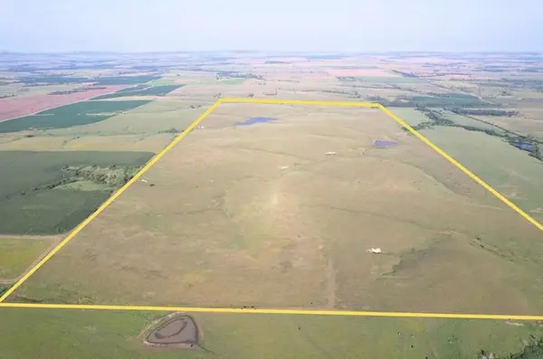 00000 N 20th Road, Ada, KS 67467