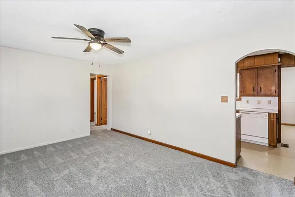 4041 E Bellaire St, Wichita, KS 67218
