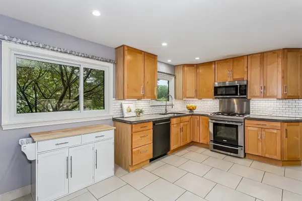 206 S Brookside St, Wichita, KS 67218
