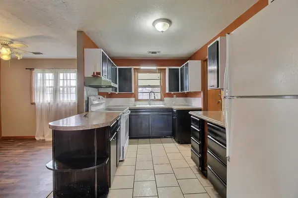 1201 W Oklahoma Ave, Arkansas City, KS 67005