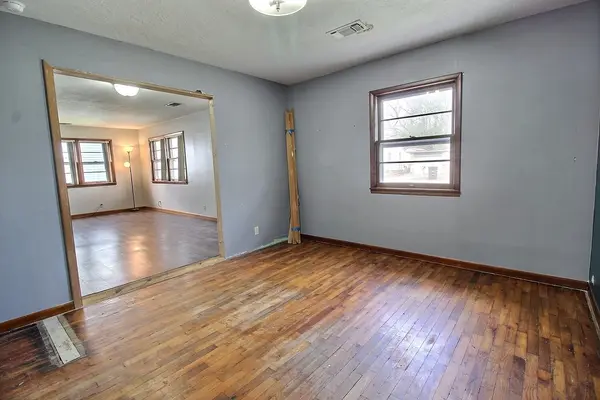 1201 W Oklahoma Ave, Arkansas City, KS 67005