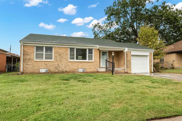 1123 S Woodlawn Blvd, Wichita, KS 67218