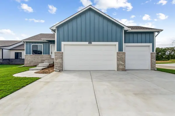 5824 N Newport Ct., Park City, KS 67219