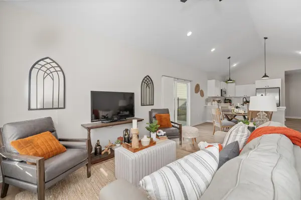 3684 N Azalea St, Maize, KS 67223