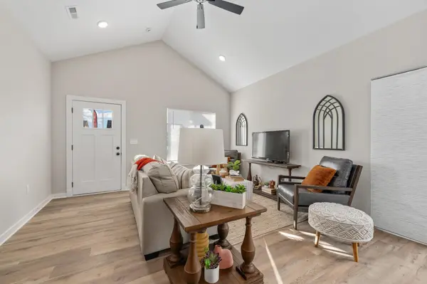 3684 N Azalea St, Maize, KS 67223