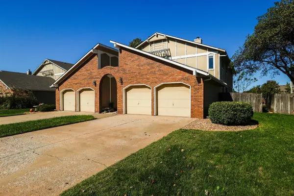 10504 W Texas St Unit 401, Wichita, KS 67209