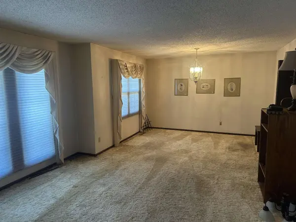 1411 S Hickory Stick Cir, Wichita, KS 67230
