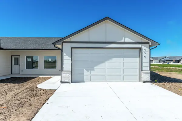 839 S Wybern St,  Valley Center,  KS 67147-8977