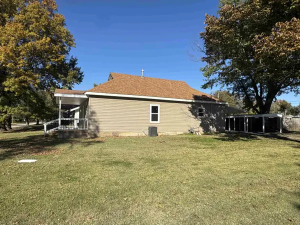 402 N Sycamore, Eureka, KS 67045