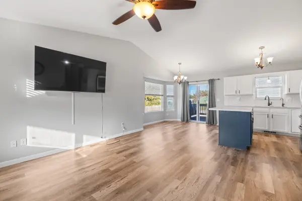 1726 N Black Oak Ct, Andover, KS 67002