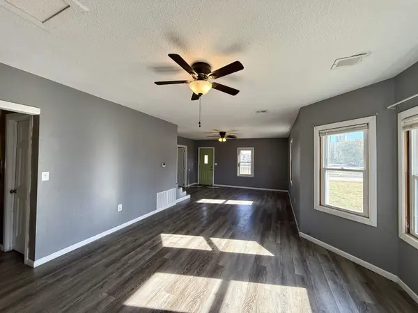 520 Adams St, Gypsum, KS 67448