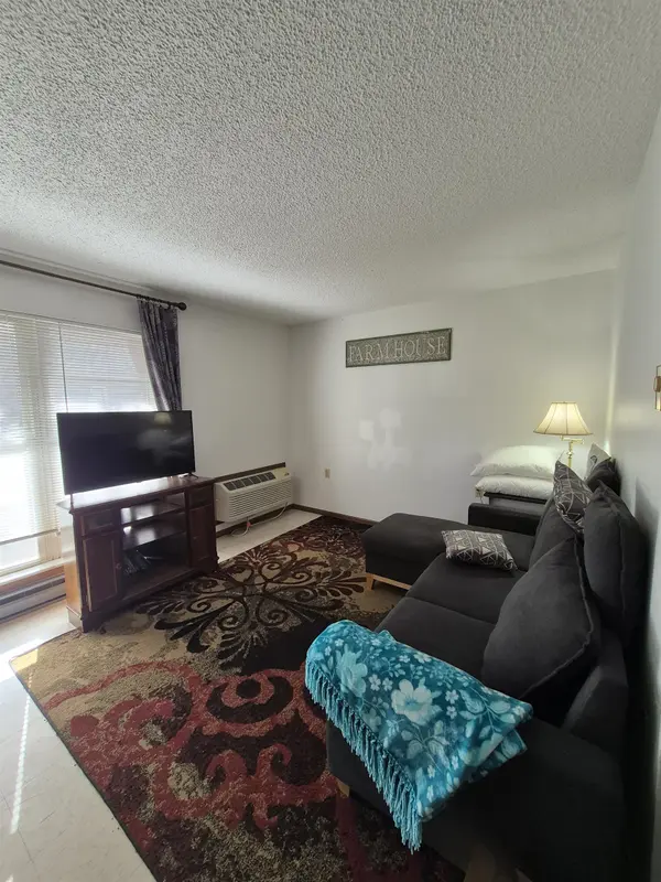 407 W Main St, Toronto, KS 66777