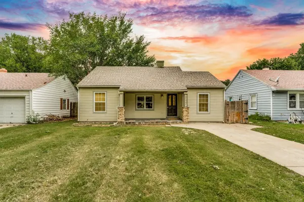 1127 S Minneapolis Ave, Wichita, KS 67211-2729
