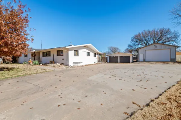 821 N Anthony Ave, Anthony, KS 67003