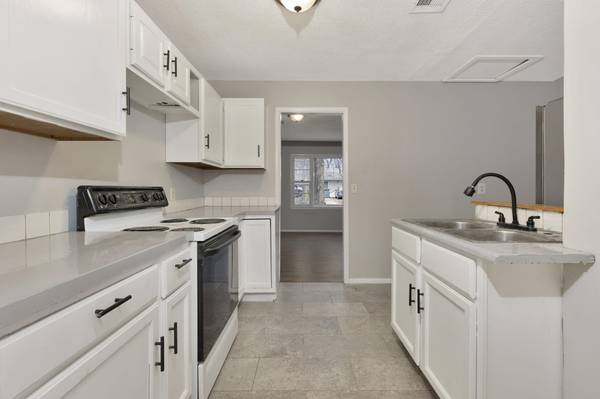 4221 S Englewood St, Wichita, KS 67216