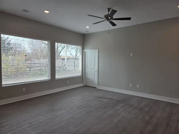 1107 N Main St, Rose Hill, KS 67133