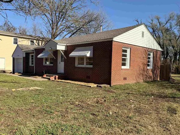 226 Van Arsdale Ave., Haysville, KS 67060