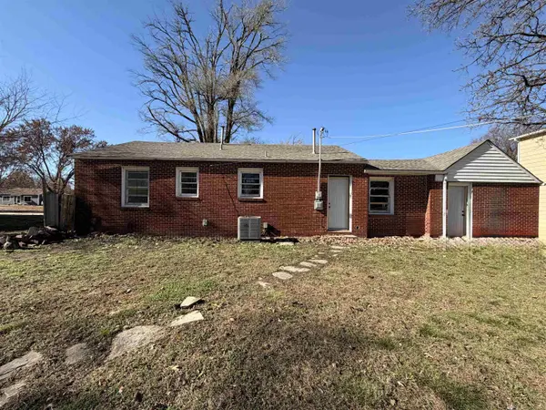 226 Van Arsdale Ave., Haysville, KS 67060