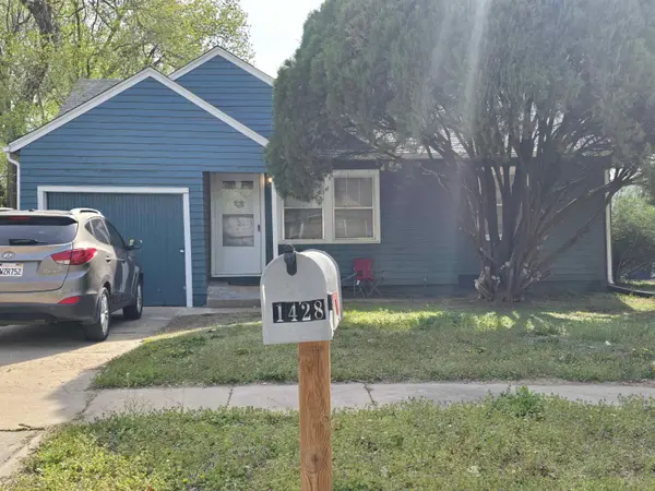 1427 N Fountain, Wichita, KS 67208