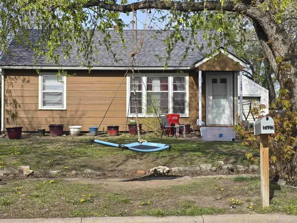1427 N Fountain, Wichita, KS 67208