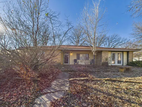 208 Park St, Fall River, KS 67047