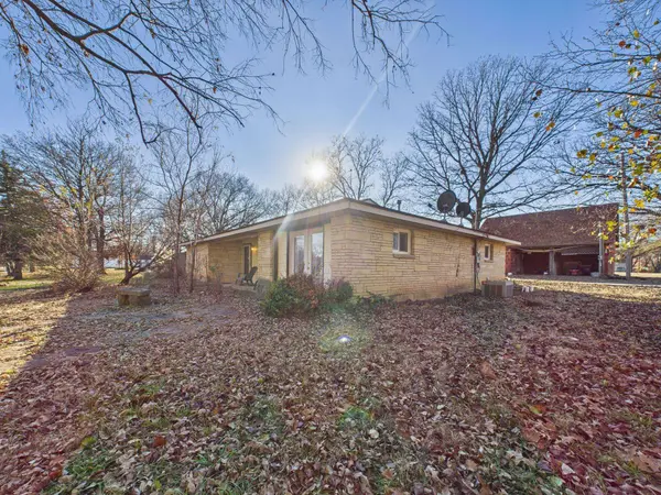 208 Park St, Fall River, KS 67047