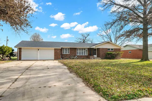 216 N Sedgwick Ave,  Burrton,  KS 67020