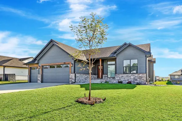230 S Wellcrest, Goddard, KS 67052