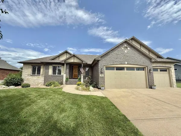 3005 N Stone Lake Dr, Augusta, KS 67010