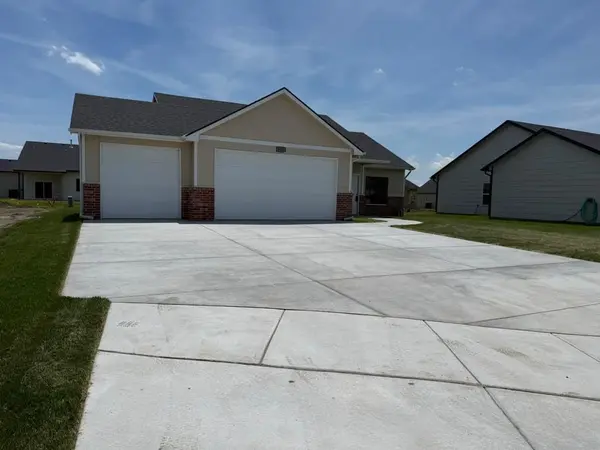1611 Midway Ct., Valley Center, KS 67147