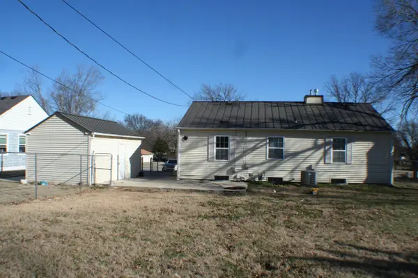 1207 Ohio St, Augusta, KS 67010