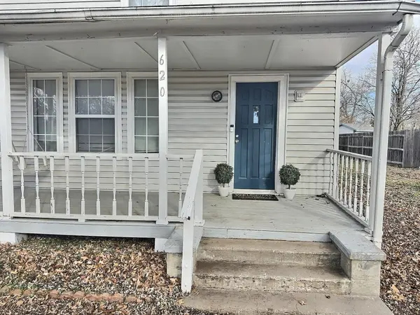 620 E 10th St, Newton, KS 67114