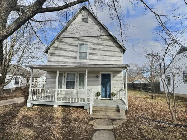 620 E 10th St, Newton, KS 67114