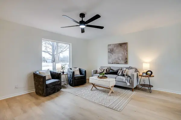 11723 E Fireside Ln, Derby, KS 67037-8744