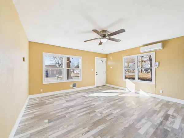 138 N Kessler St, Wichita, KS 67203