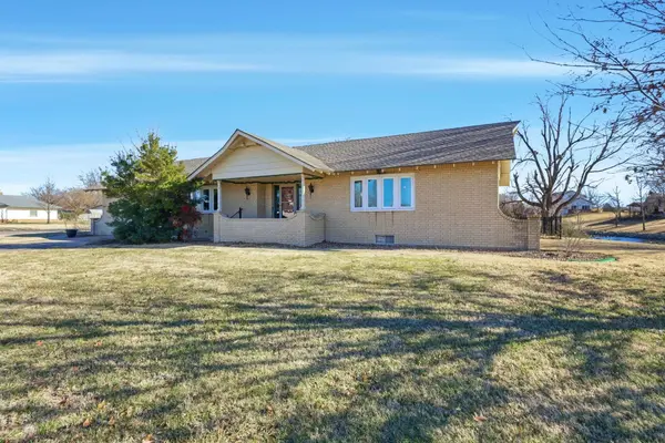 500 Rolling Hills, Newton, KS 67114