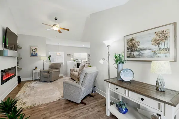 432 S Sweetwater, Maize, KS 67101