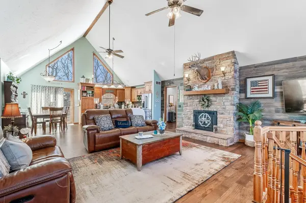4326 Turner Ln, Salina, KS 67401
