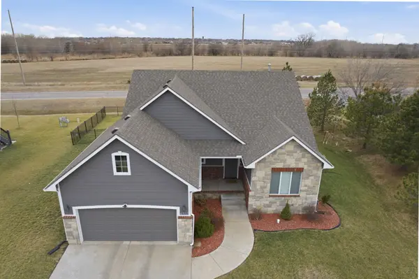 4702 N Emerald Ct, Maize, KS 67101
