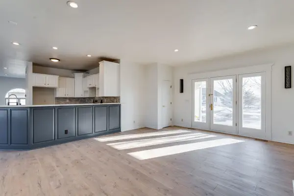 8229 E Oxford Ct, Wichita, KS 67226