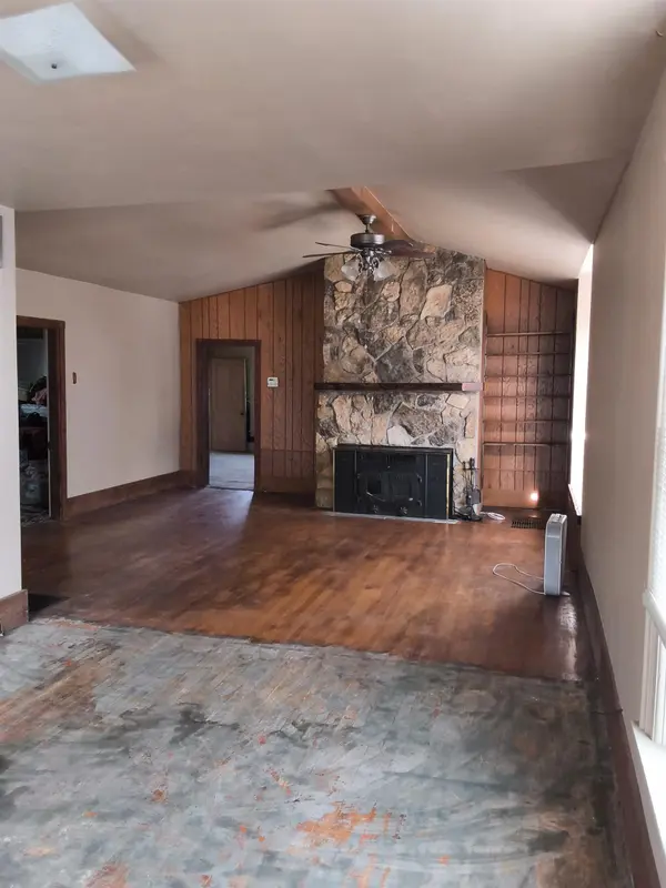 317 W 8th St, Concordia, KS 66901