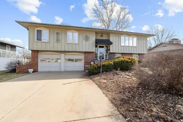 449 Regent Rd,  Salina,  KS 67401