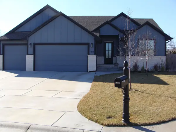 1815 S Teakwood Ct, Wichita, KS 67230-7678